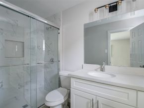 7902 La Roche Lane, Houston TX 77036