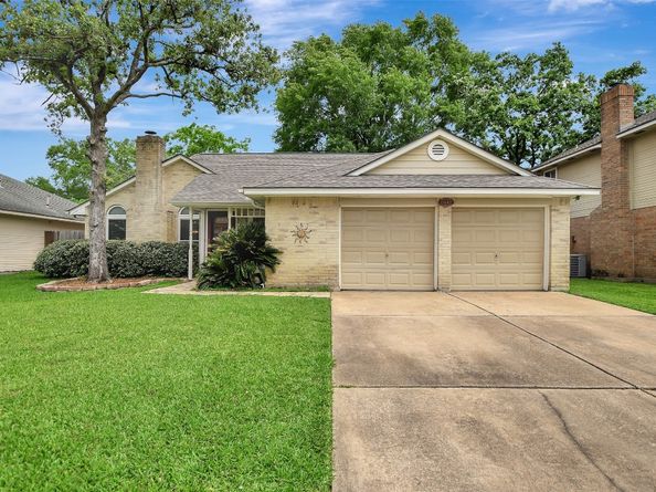 15642 Meadow Village Drive, Houston TX 77095