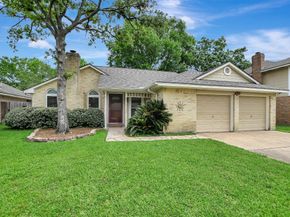 15642 Meadow Village Drive, Houston TX 77095