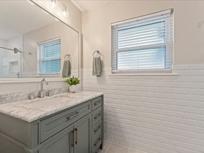 11314 Hillcroft Avenue, Houston TX 77035