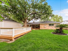 11314 Hillcroft Avenue, Houston TX 77035