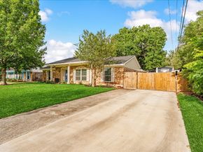 11314 Hillcroft Avenue, Houston TX 77035