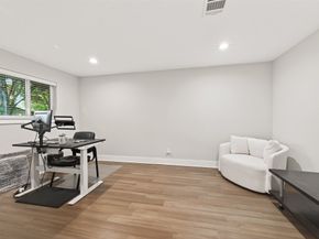 6227 Yarwell Drive, Houston TX 77096
