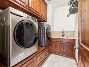 3803 Drake Street, Houston TX 77005