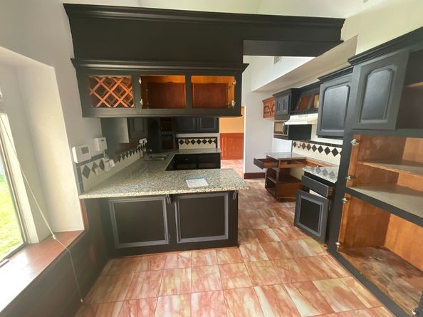 12002 Kleinmeadow Drive, Houston TX 77066