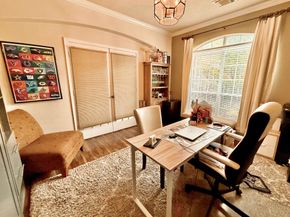 50 N Spinning Wheel Circle, The Woodlands TX 77382