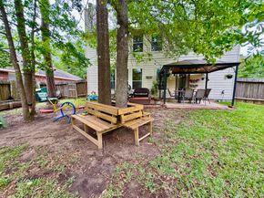 50 N Spinning Wheel Circle, The Woodlands TX 77382