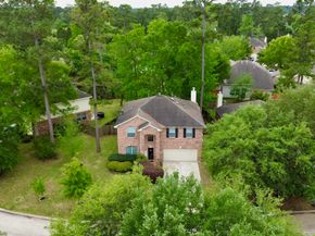 50 N Spinning Wheel Circle, The Woodlands TX 77382