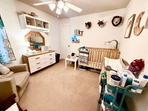 50 N Spinning Wheel Circle, The Woodlands TX 77382