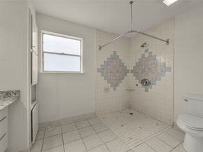 1917 Augusta Drive A2, Houston TX 77057
