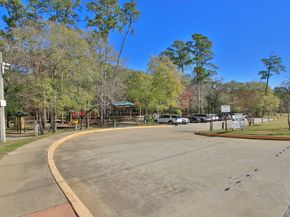 13815 Lakewood Crossing Boulevard, Houston TX 77070