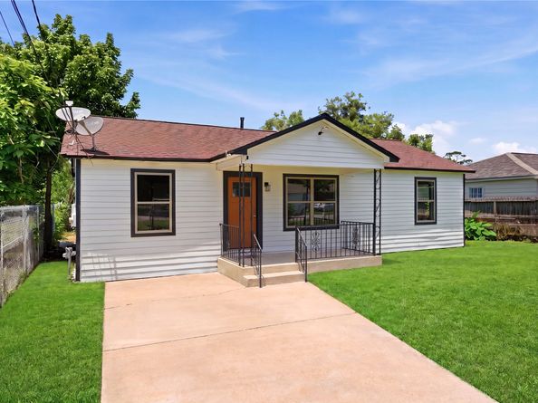 7429 W Knoll Street, Houston TX 77028