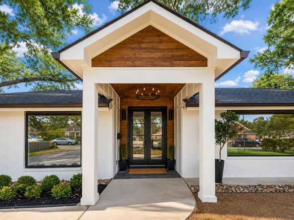 10506 Knoboak Drive, Houston TX 77043