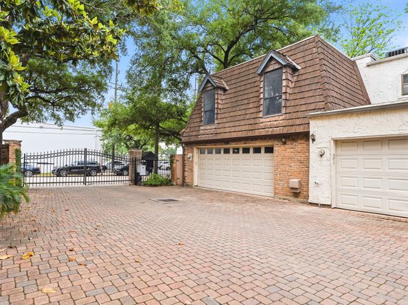 5382 Brownway Street D39, Houston TX 77056