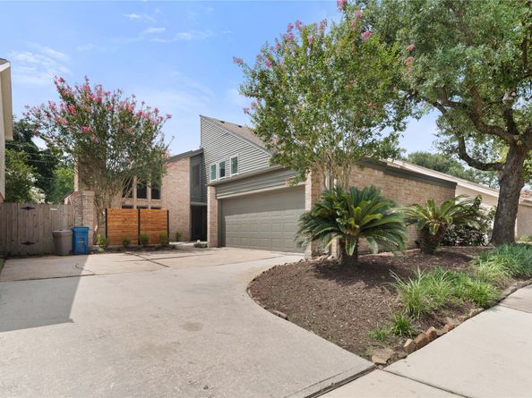 12223 Gladewick Drive, Houston TX 77077