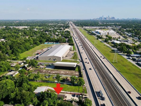 9944 E Hardy Road, Houston TX 77093