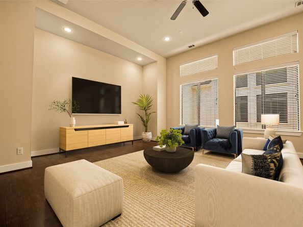 40 N Hutcheson Street, Houston TX 77003