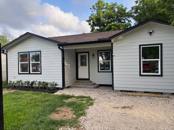 216 Burress Street, Houston TX 77022