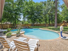 129 N Rainbow Ridge Circle, The Woodlands TX 77381