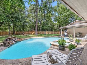 129 N Rainbow Ridge Circle, The Woodlands TX 77381