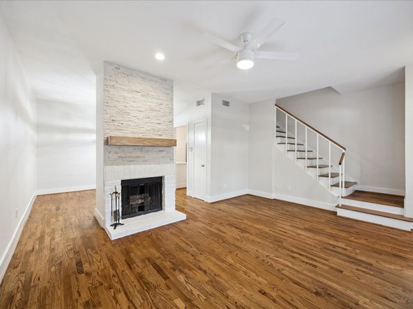 11711 Memorial Drive 55, Houston TX 77024