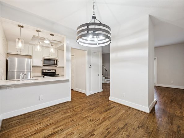 11711 Memorial Drive 55, Houston TX 77024