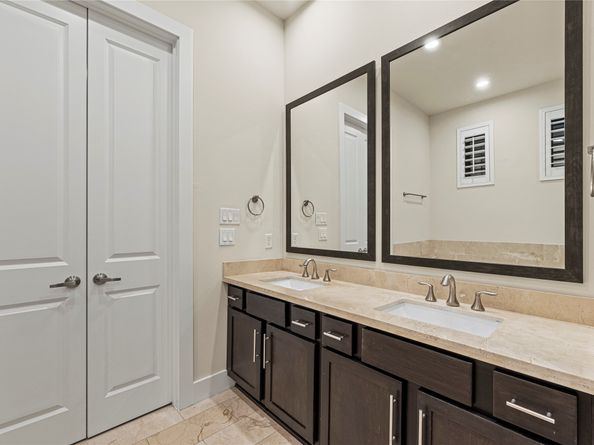 2513 B Garrow Street, Houston TX 77003