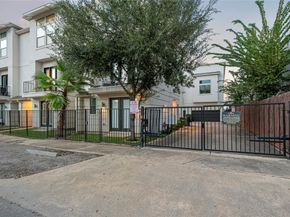 2513 B Garrow Street, Houston TX 77003