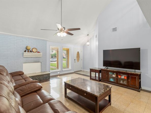15119 Plaza Libre Drive, Houston TX 77083