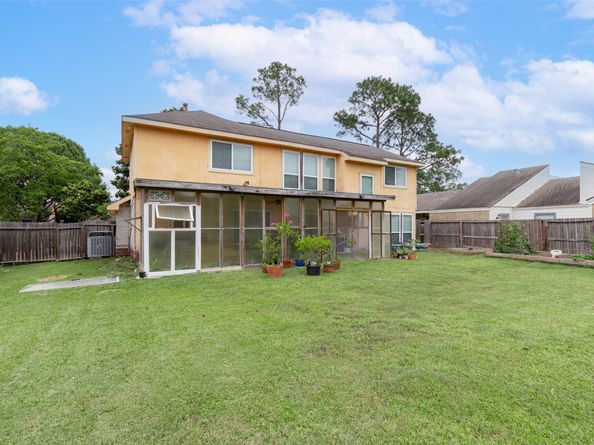 15119 Plaza Libre Drive, Houston TX 77083