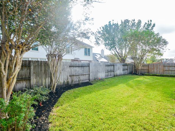 3323 Shadowfern Drive, Houston TX 77082
