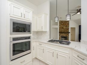 3323 Shadowfern Drive, Houston TX 77082