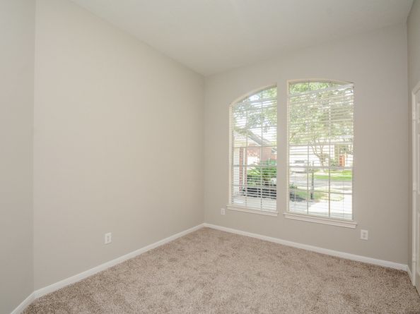 3323 Shadowfern Drive, Houston TX 77082