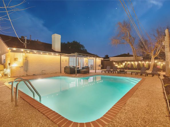 11810 Sagedowne Lane, Houston TX 77089