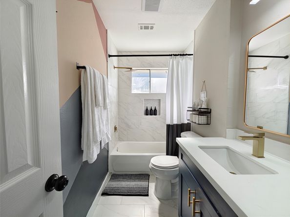 11810 Sagedowne Lane, Houston TX 77089