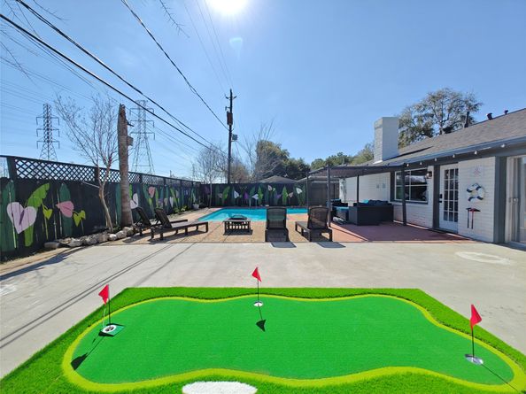 11810 Sagedowne Lane, Houston TX 77089