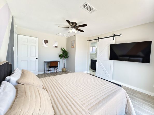 11810 Sagedowne Lane, Houston TX 77089