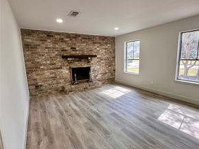 2047 Aspen Glade Drive, Houston TX 77339