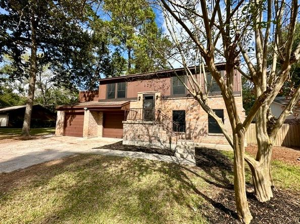 2047 Aspen Glade Drive, Houston TX 77339