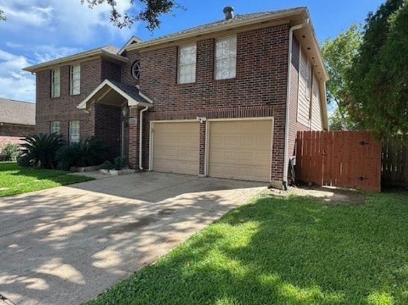 16715 Parliament Drive, Houston TX 77083