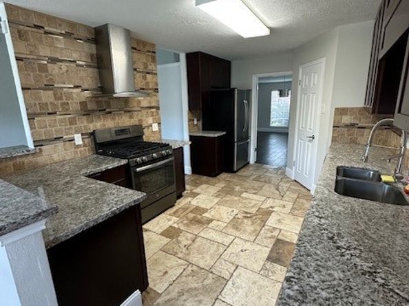 16715 Parliament Drive, Houston TX 77083