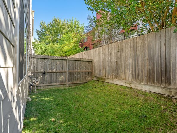 312 Eado Park Circle, Houston TX 77020