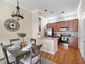 1913 Gillette Street C, Houston TX 77006