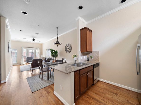 1913 Gillette Street C, Houston TX 77006