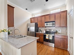 1913 Gillette Street C, Houston TX 77006