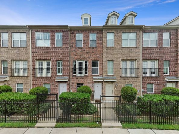 1913 Gillette Street C, Houston TX 77006