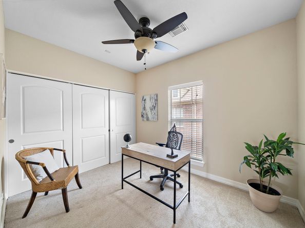 1913 Gillette Street C, Houston TX 77006