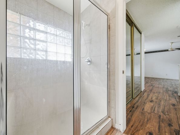 15611 Meadow Village Drive, Houston TX 77095