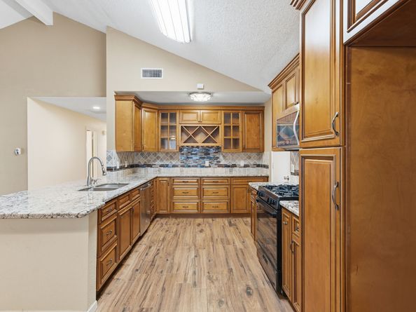 15611 Meadow Village Drive, Houston TX 77095