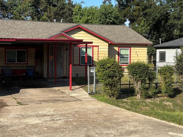 7625 W Knoll Street, Houston TX 77028